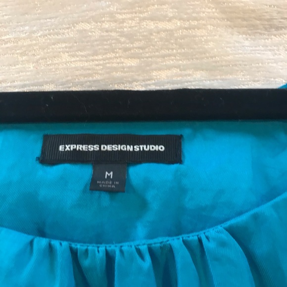 Peasant sleeve crinkle blouse - Picture 4 of 4